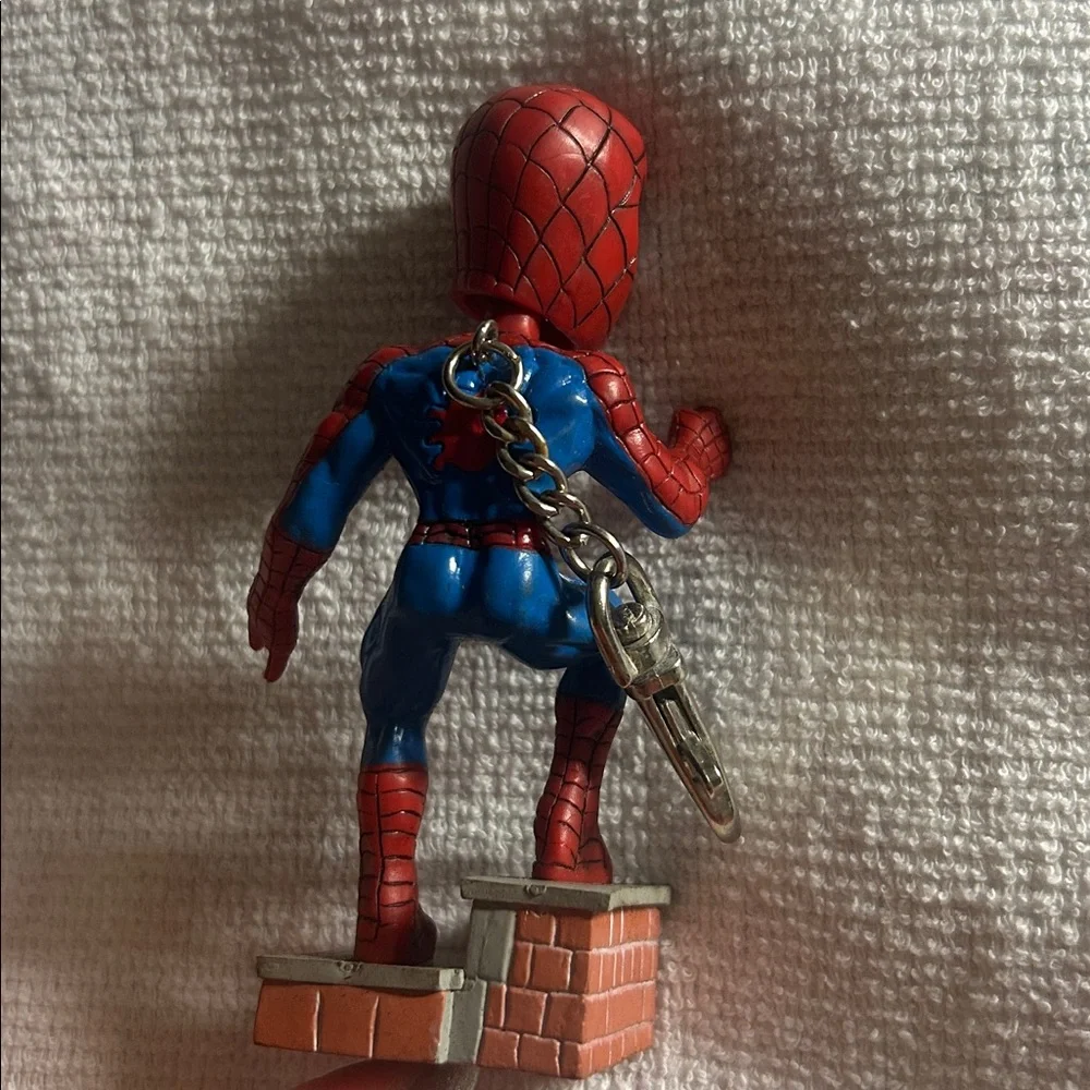 Spider-Man Bobblehead Figure Keychain - Red and Blue 2004 Vintage Keychain‎